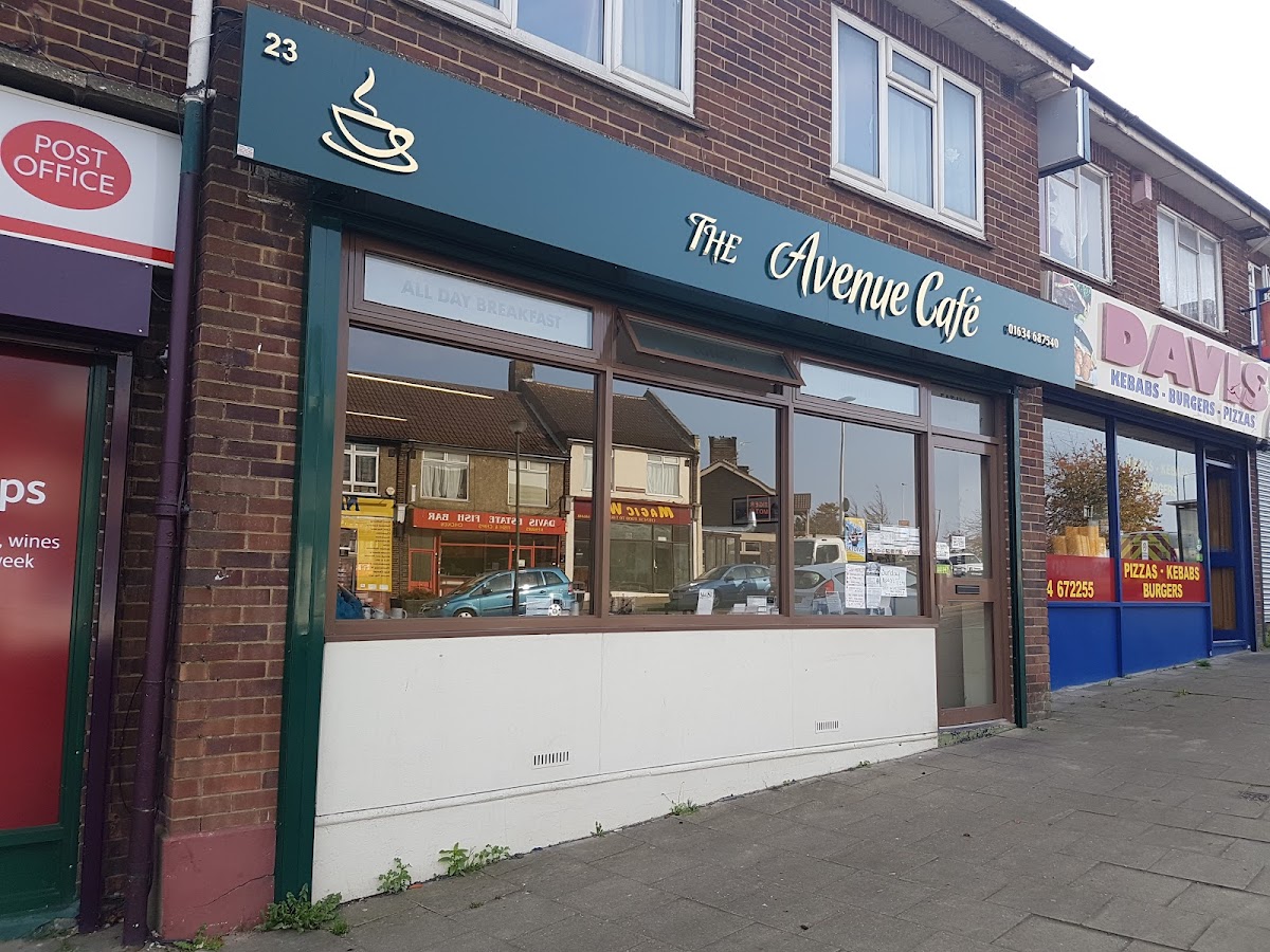 The Avenue Cafe